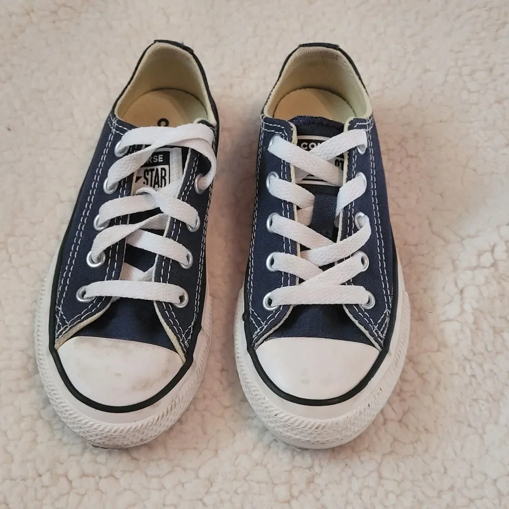 Converse All Star Low Top Youth 11 Navy Canvas Sneakers Chuck Taylor Shoes